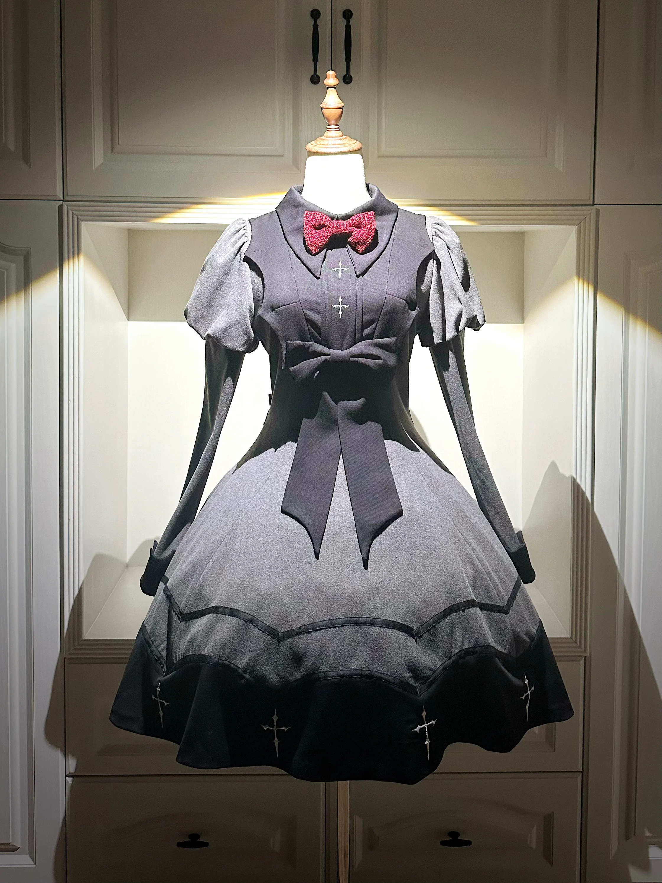 Vampire Princess - Bat-Inspired Halloween Gothic Lolita OP Dress - Image 28