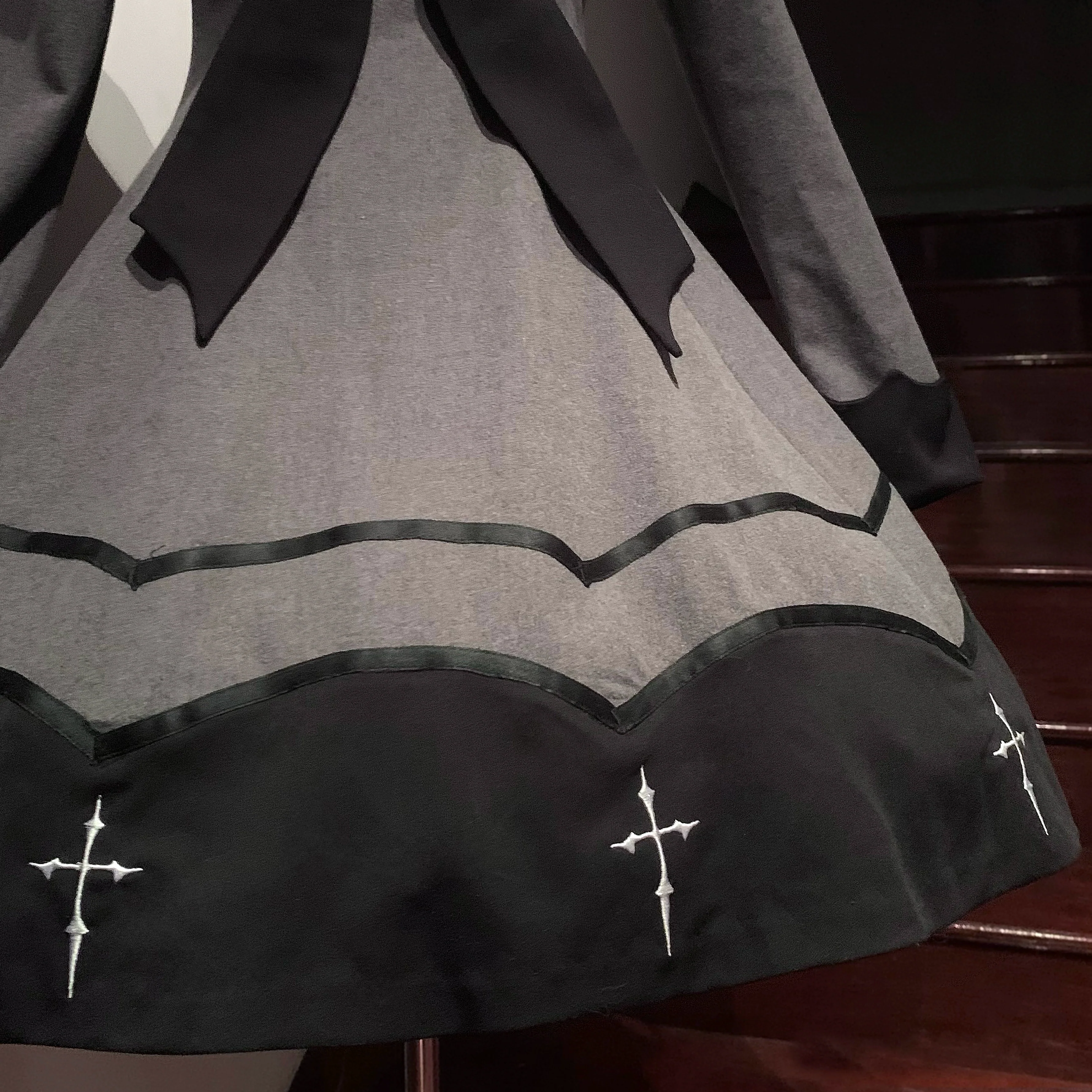 Vampire Princess - Bat-Inspired Halloween Gothic Lolita OP Dress - Image 32
