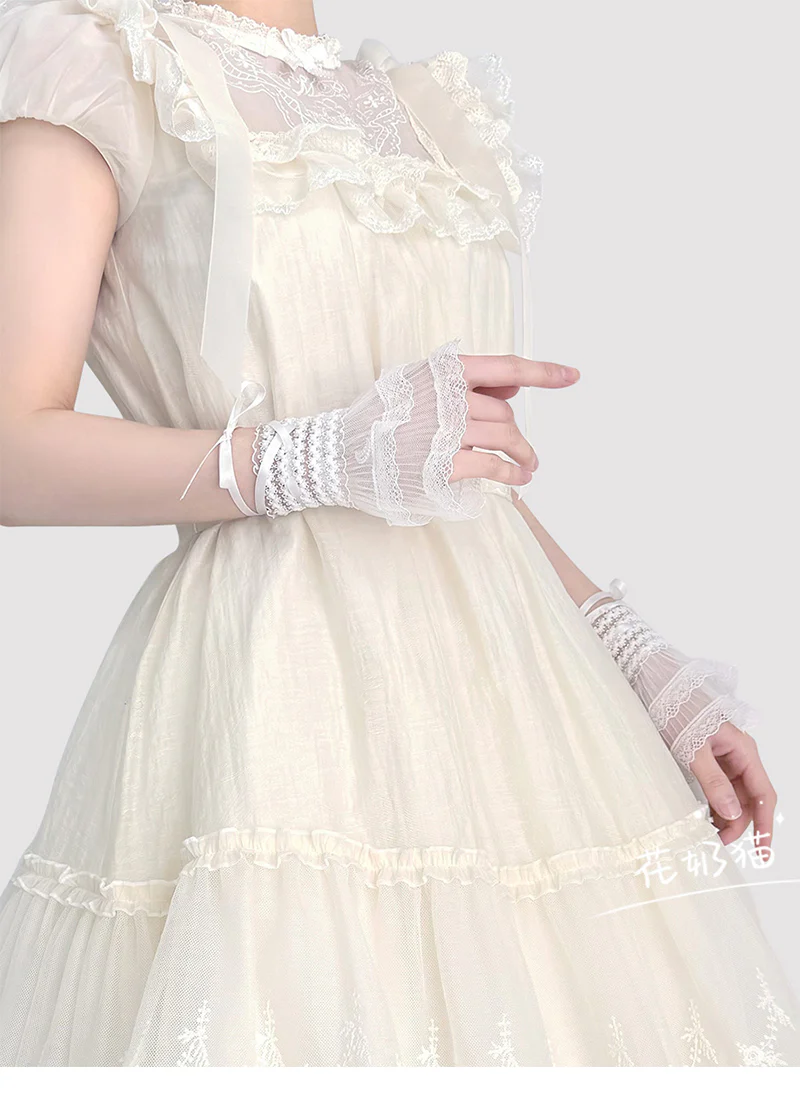Hua Nai Cat - Star and Moon - Bridal Lolita Cuffs White and Black Ballet Style Lace Cuffs - Image 6