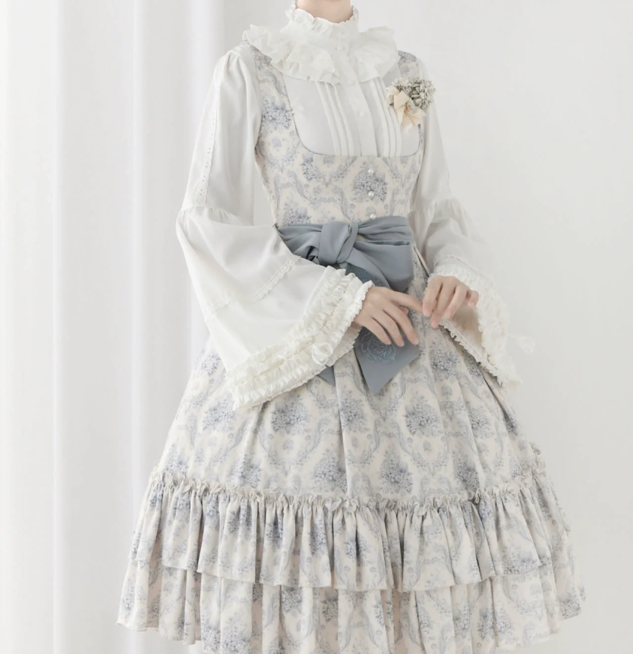 Ever-Changing Enchantress - Classic Lolita Blouse, Tightening Hime Sleeve - Image 6