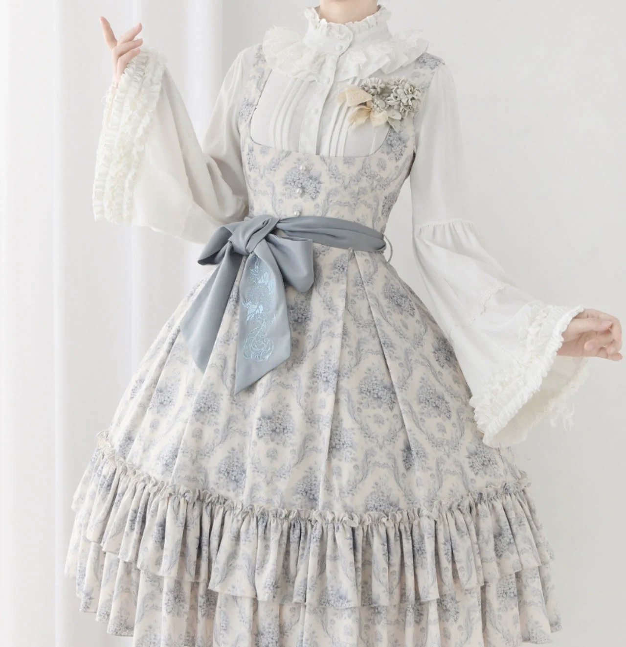 Ever-Changing Enchantress - Classic Lolita Blouse, Tightening Hime Sleeve - Image 7
