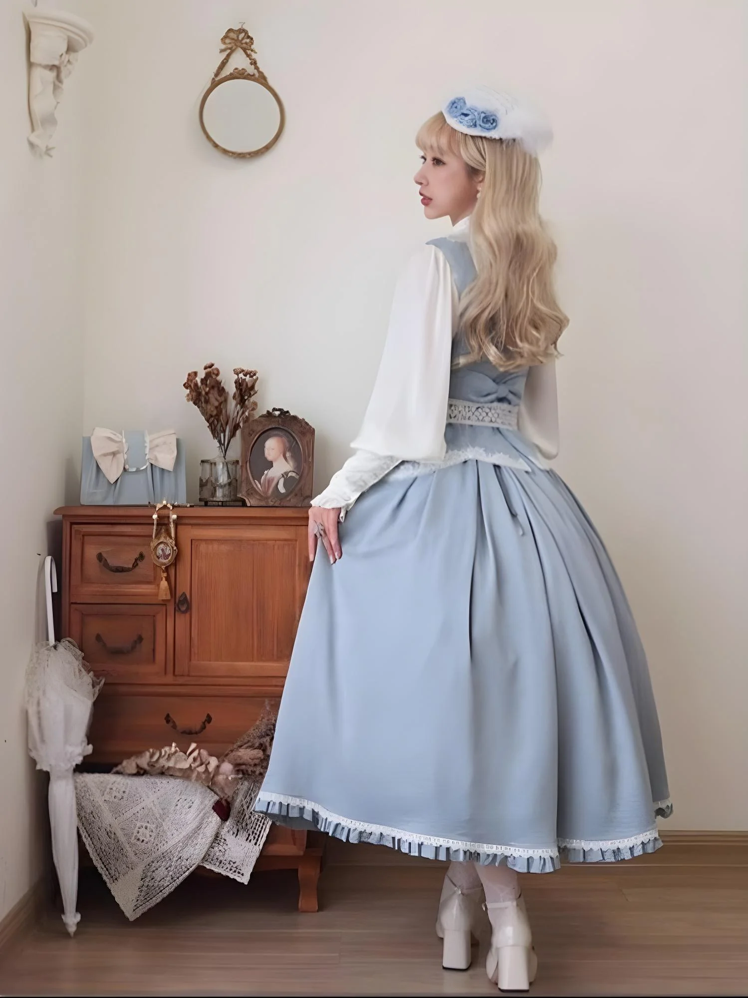 Miss Leisha - Classic Lolita Skirt Set Elegant Winter Cape - Image 12