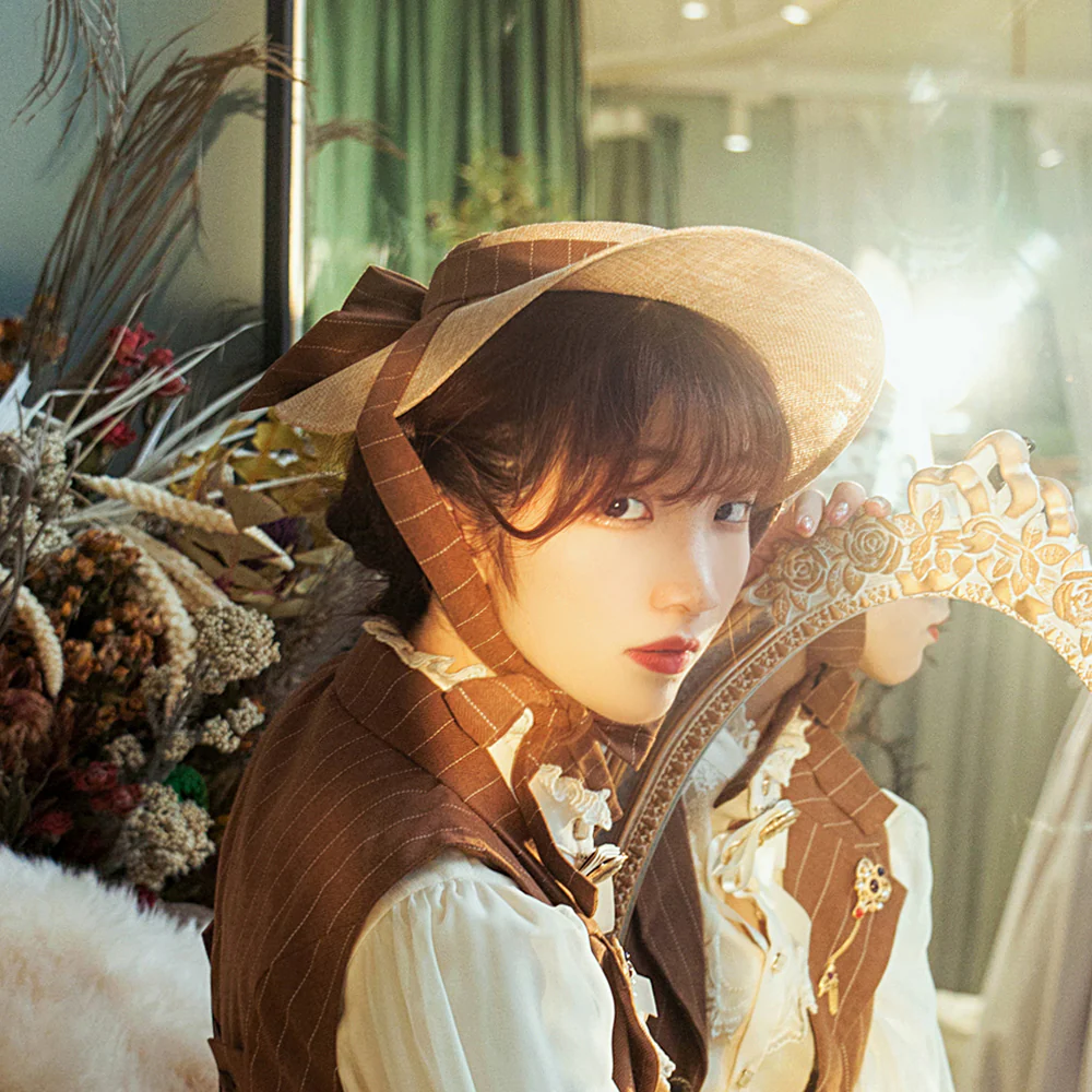 Miss point - Rose Silhouette - Elegant Handmade Lolita Flat Hat - Image 4