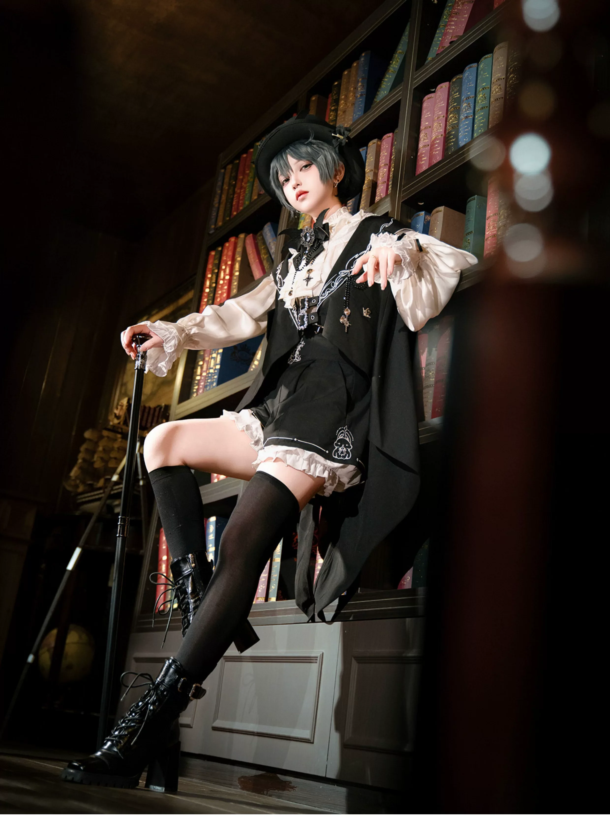 Bunny Ear Meteorite - Embroidered Ouji Lolita Set, Hooded Vest - Image 3