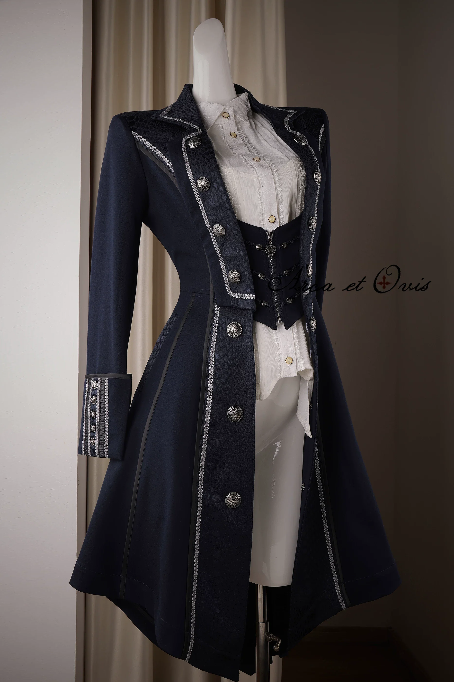 Bat Wing - Embroidery Ouji Lolita Coat, Detachable Front Panels - Image 25