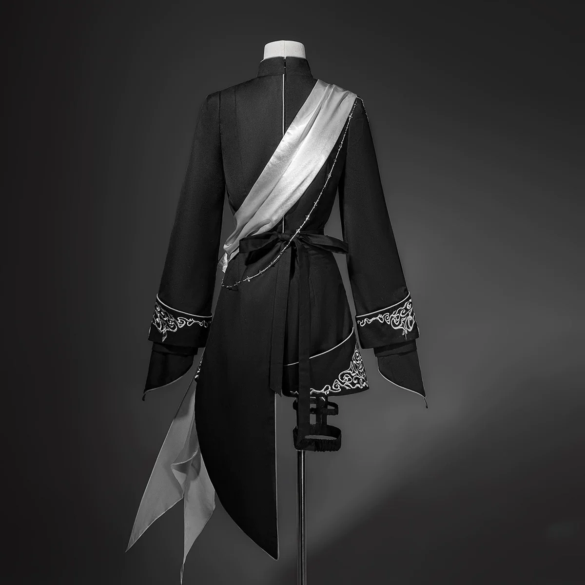 Oathbound Sword - Embroidery Ouji Lolita Set, High-Low Hem Coat - Image 16