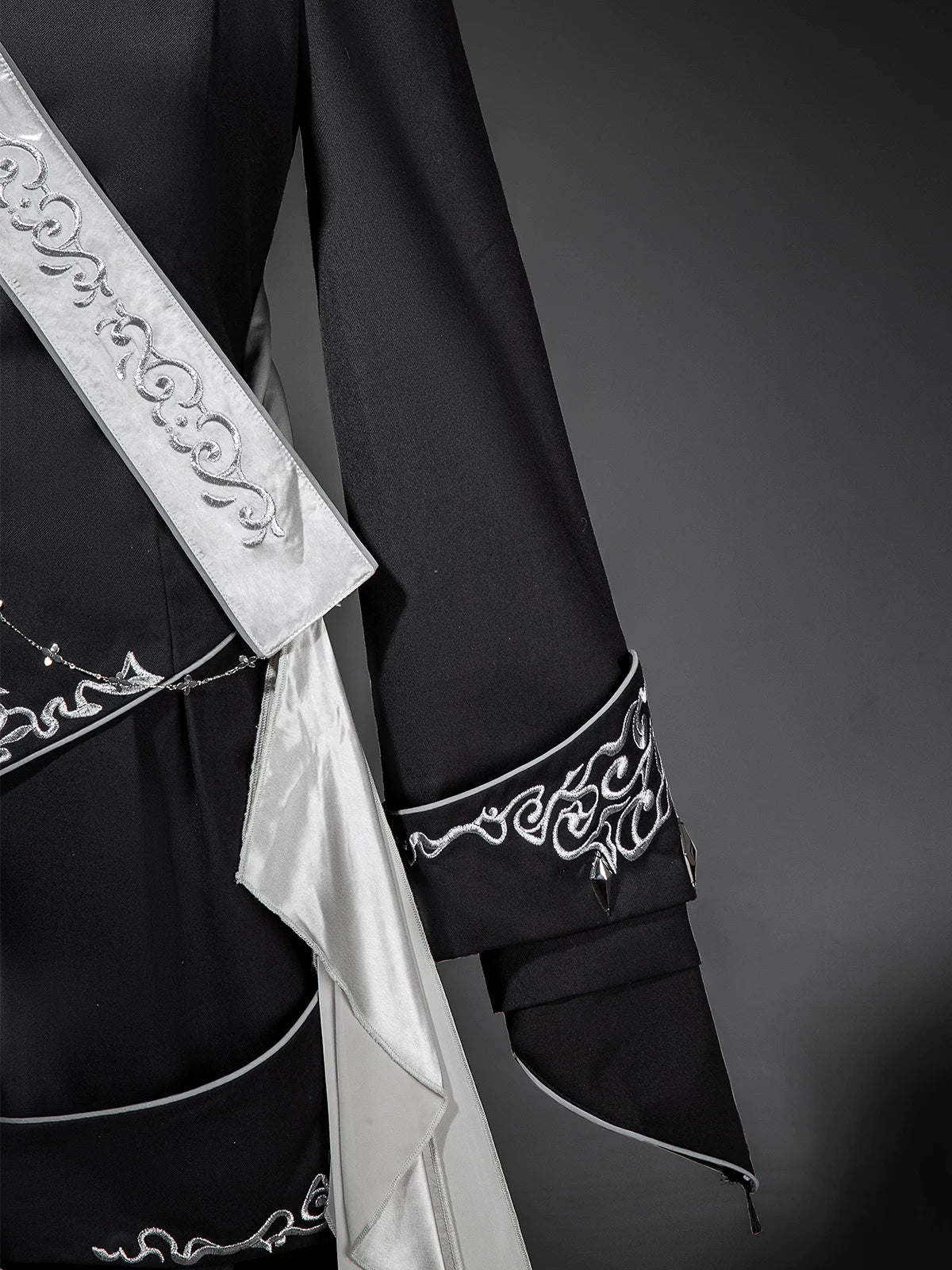 Oathbound Sword - Embroidery Ouji Lolita Set, High-Low Hem Coat - Image 6