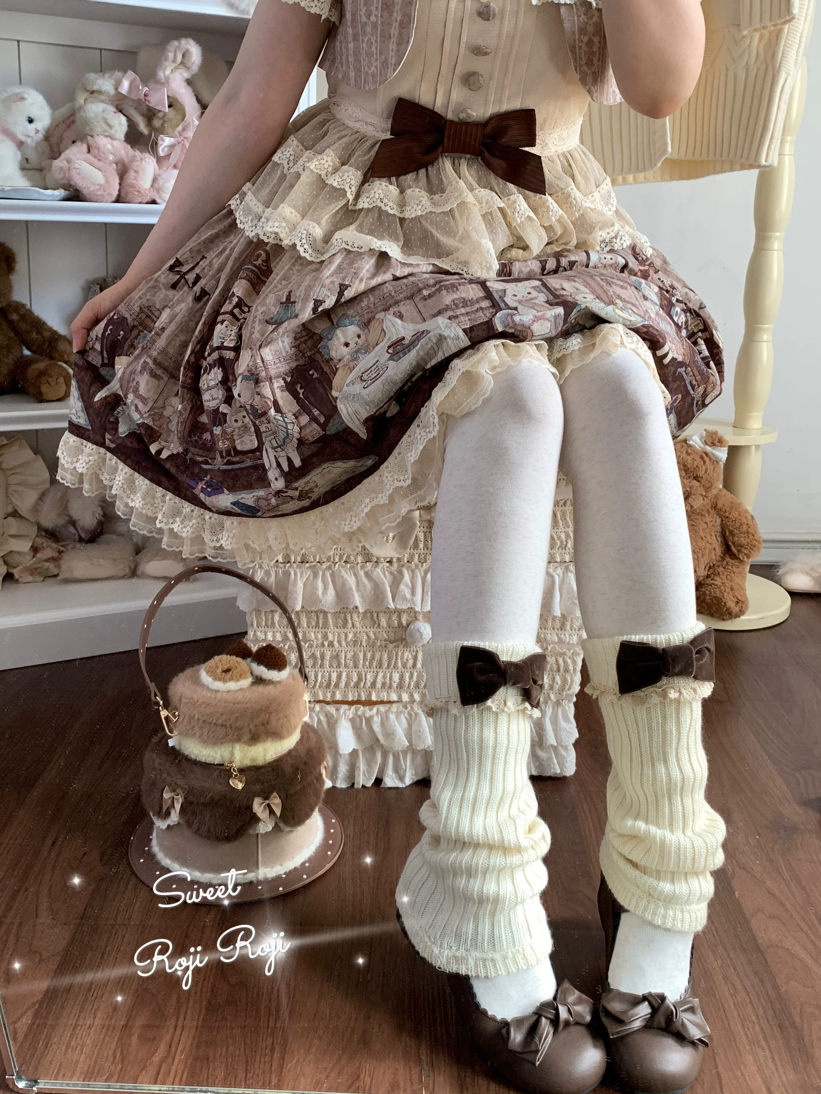 Roji Roji - Flared-Hem Lolita Leg Warmers, Velvet Bows - Image 7