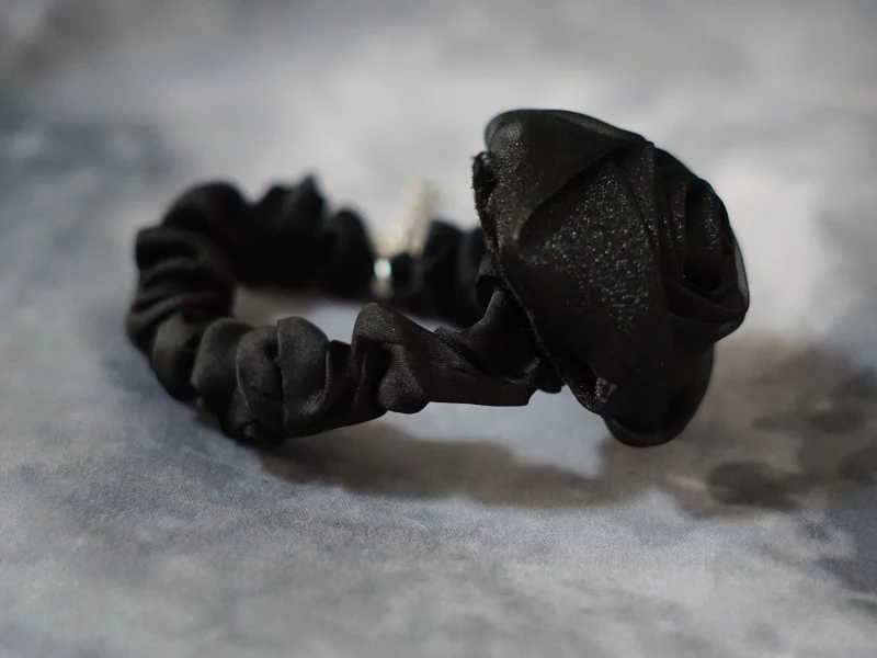Strange Sugar - Gothic Lolita Black Hardware Skull Spider Hairband - Image 17