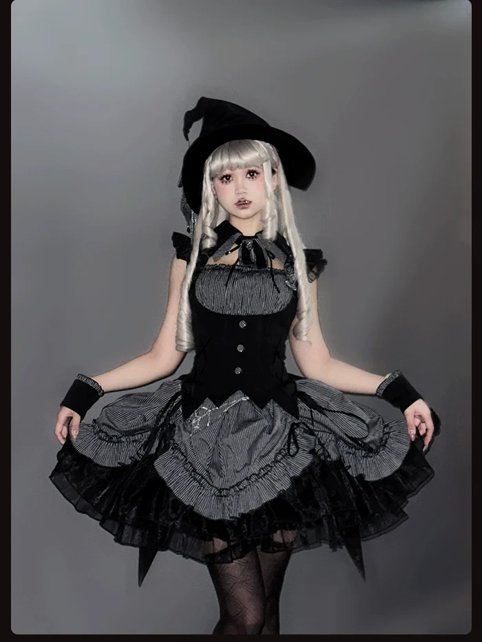 Alice Girl - Lolita Potion - Gothic Lolita Cuffs and Embroidered Badge - Image 17