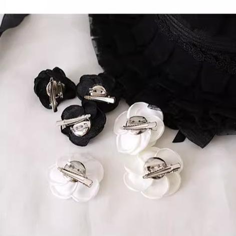 Xiaogui - Gothic Lolita Black Lace Flowers Bonnet - Image 16