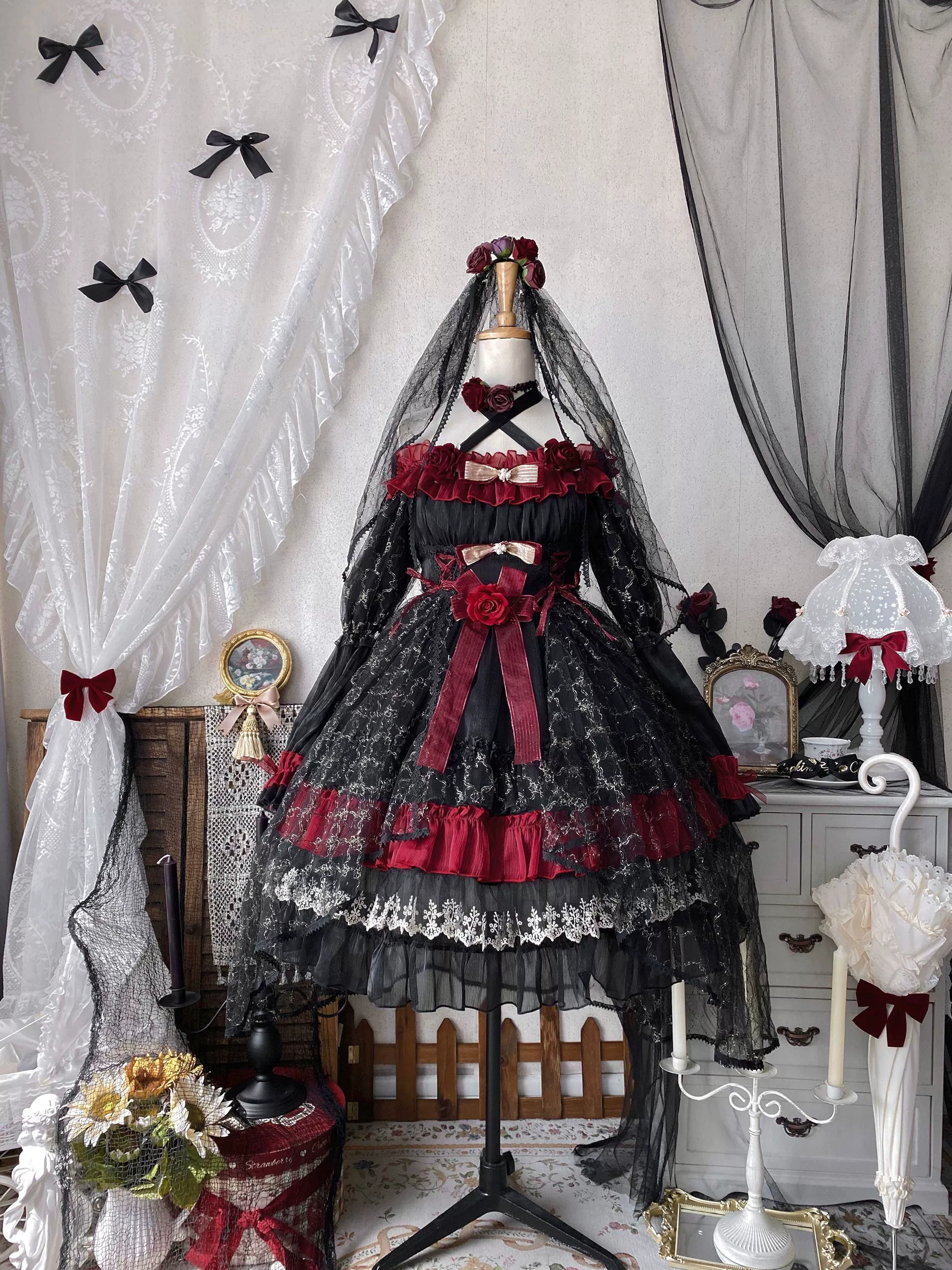 Night of Berea - Gothic Lolita OP Black and Red Lolita Dress - Image 22