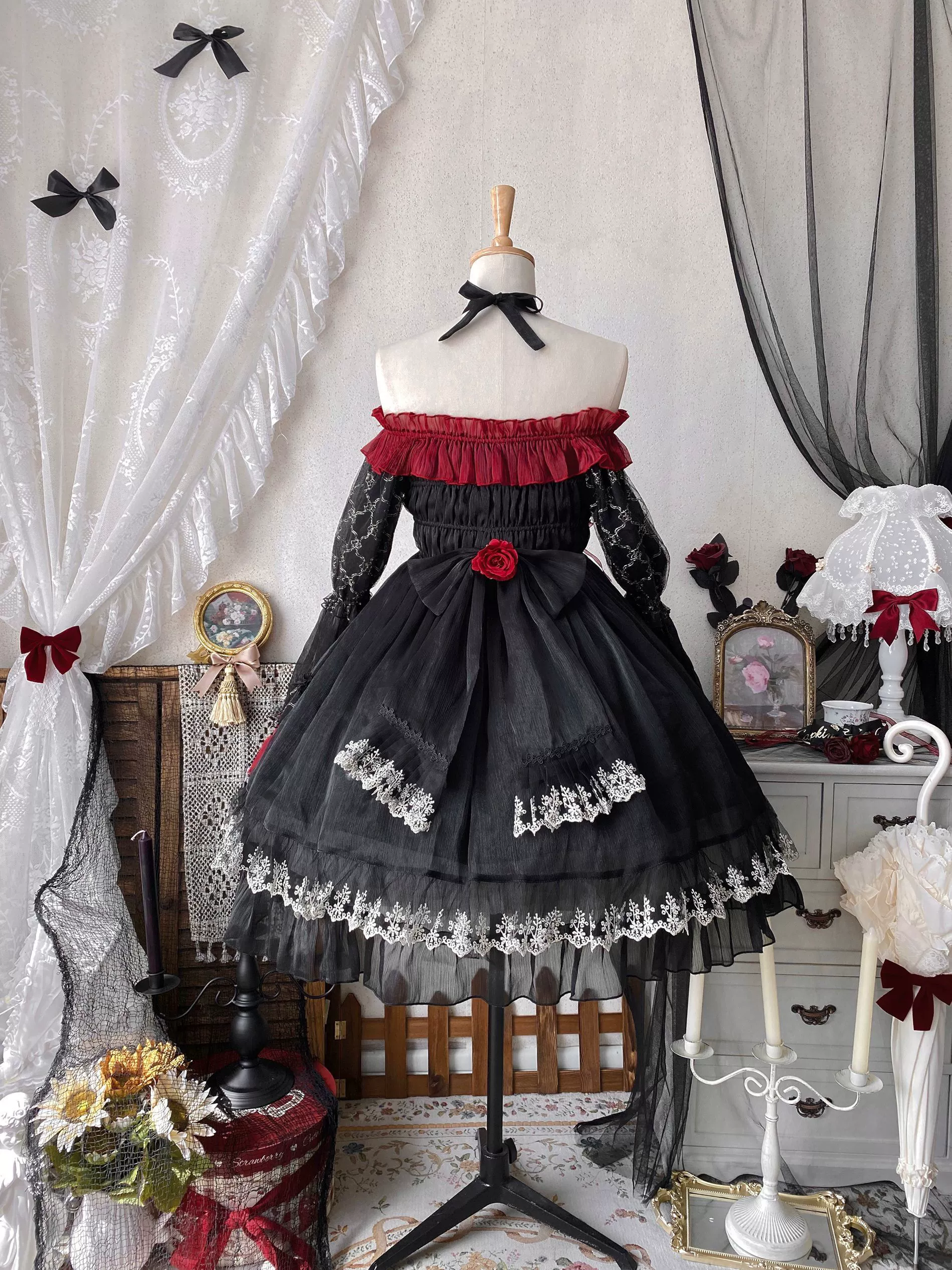 Night of Berea - Gothic Lolita OP Black and Red Lolita Dress - Image 24