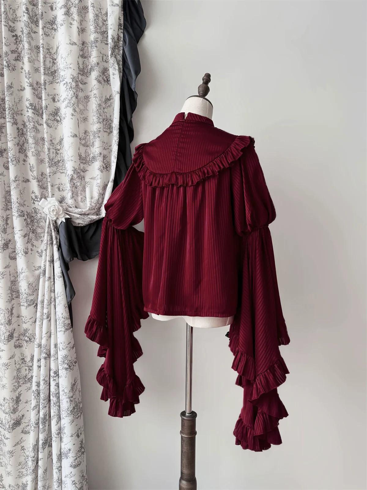 Muppet Mind Ben - Dreaming - Gothic Lolita Princess Sleeves Blouse Striped Printing - Image 15