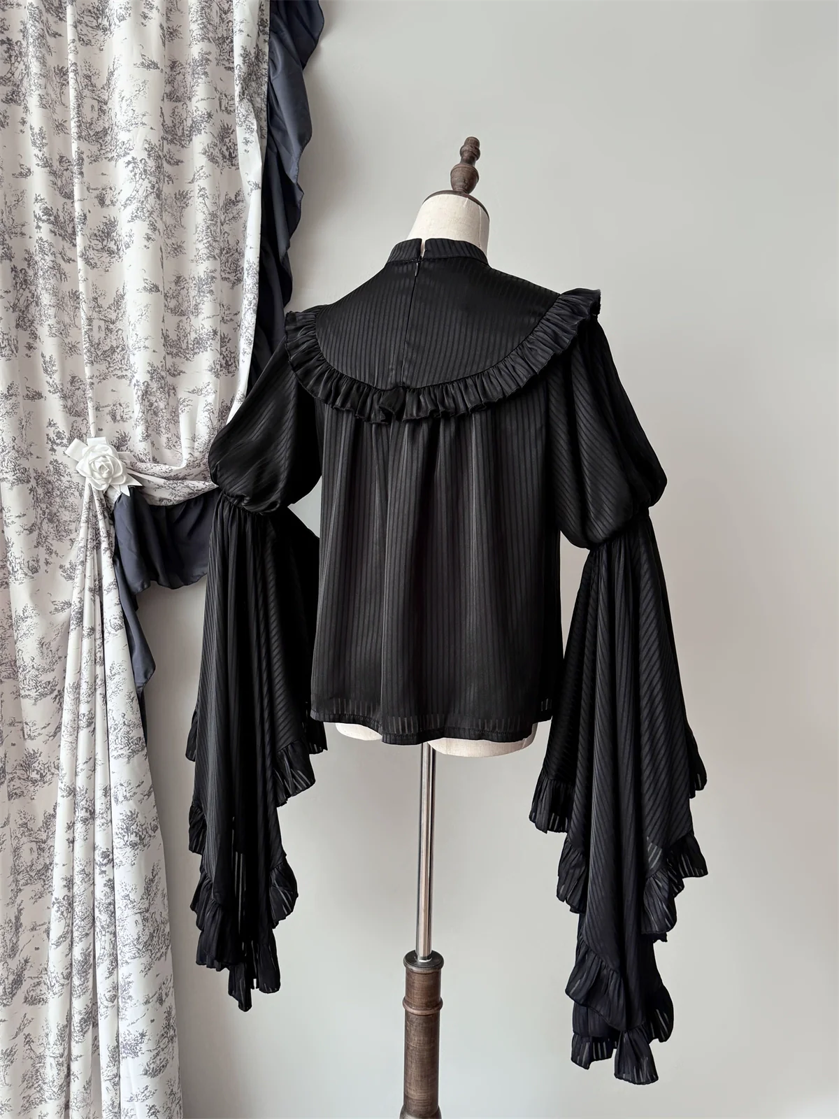 Muppet Mind Ben - Dreaming - Gothic Lolita Princess Sleeves Blouse Striped Printing - Image 6