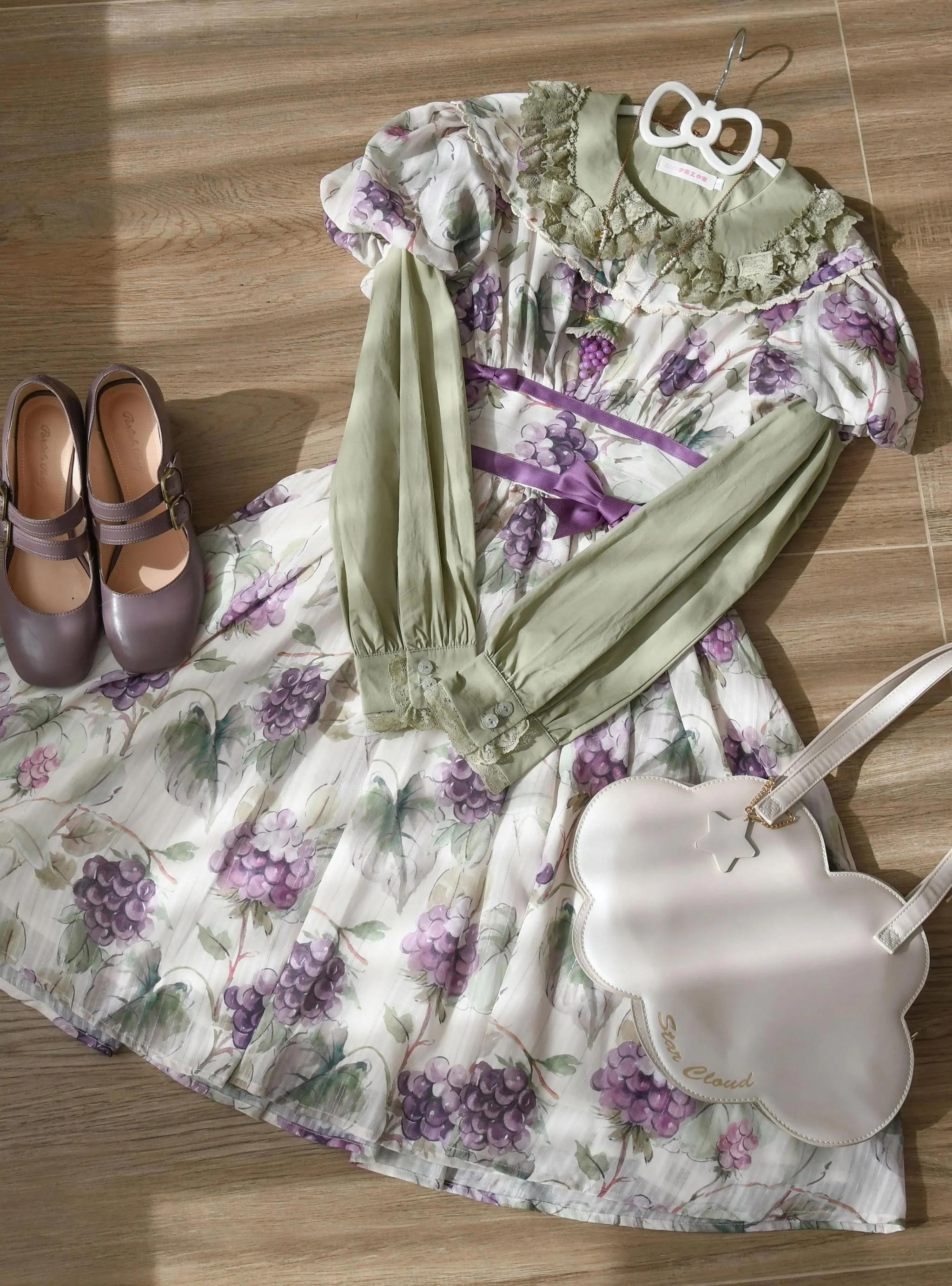 Half Sugar Milk Cake - Kawaii Lolita Blouse Peter-pan Collar and Puffy Sleeve Shirt - Image 3