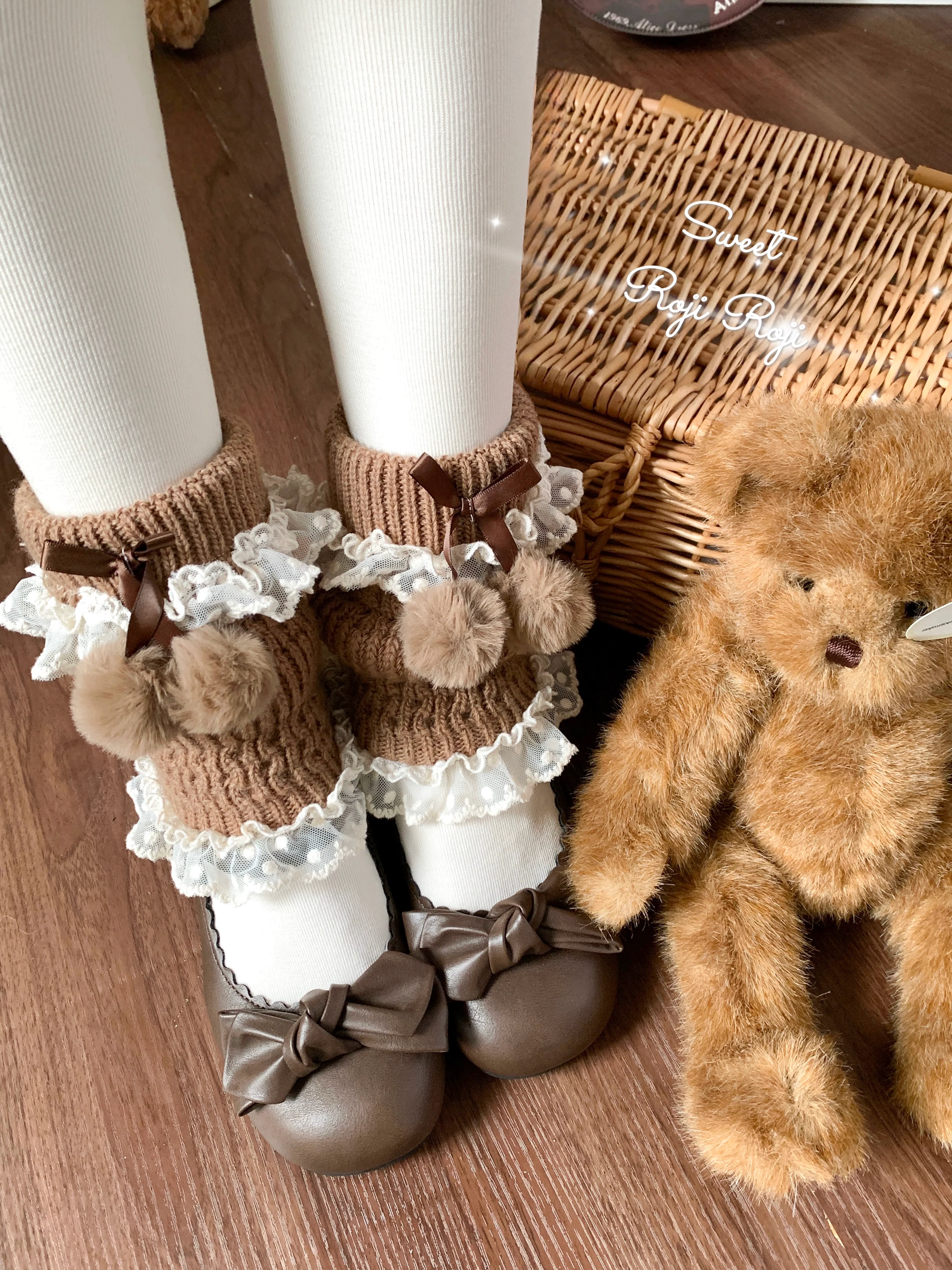 Kawaii Lolita Leg Warmers, Pom-Pom Accented Bow - Image 9
