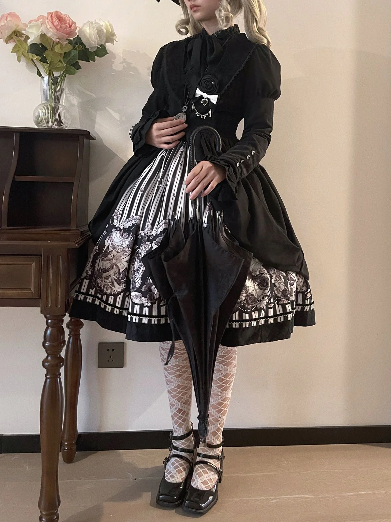 Gothic Lolita Black and White Striped JSK Set - Image 10