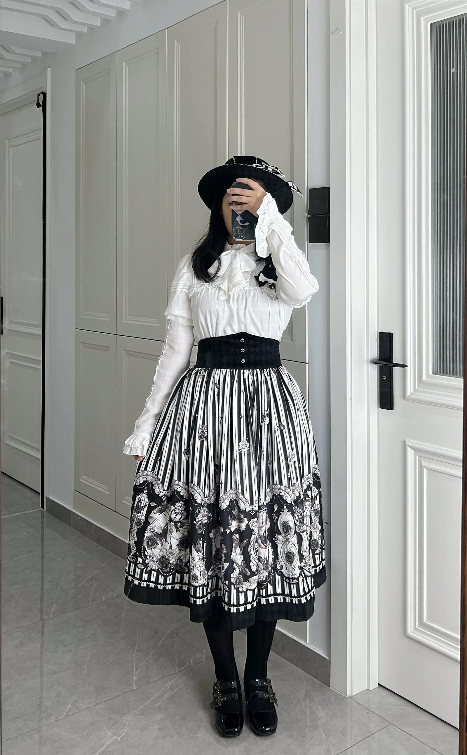 Gothic Lolita Black and White Striped JSK Set - Image 30