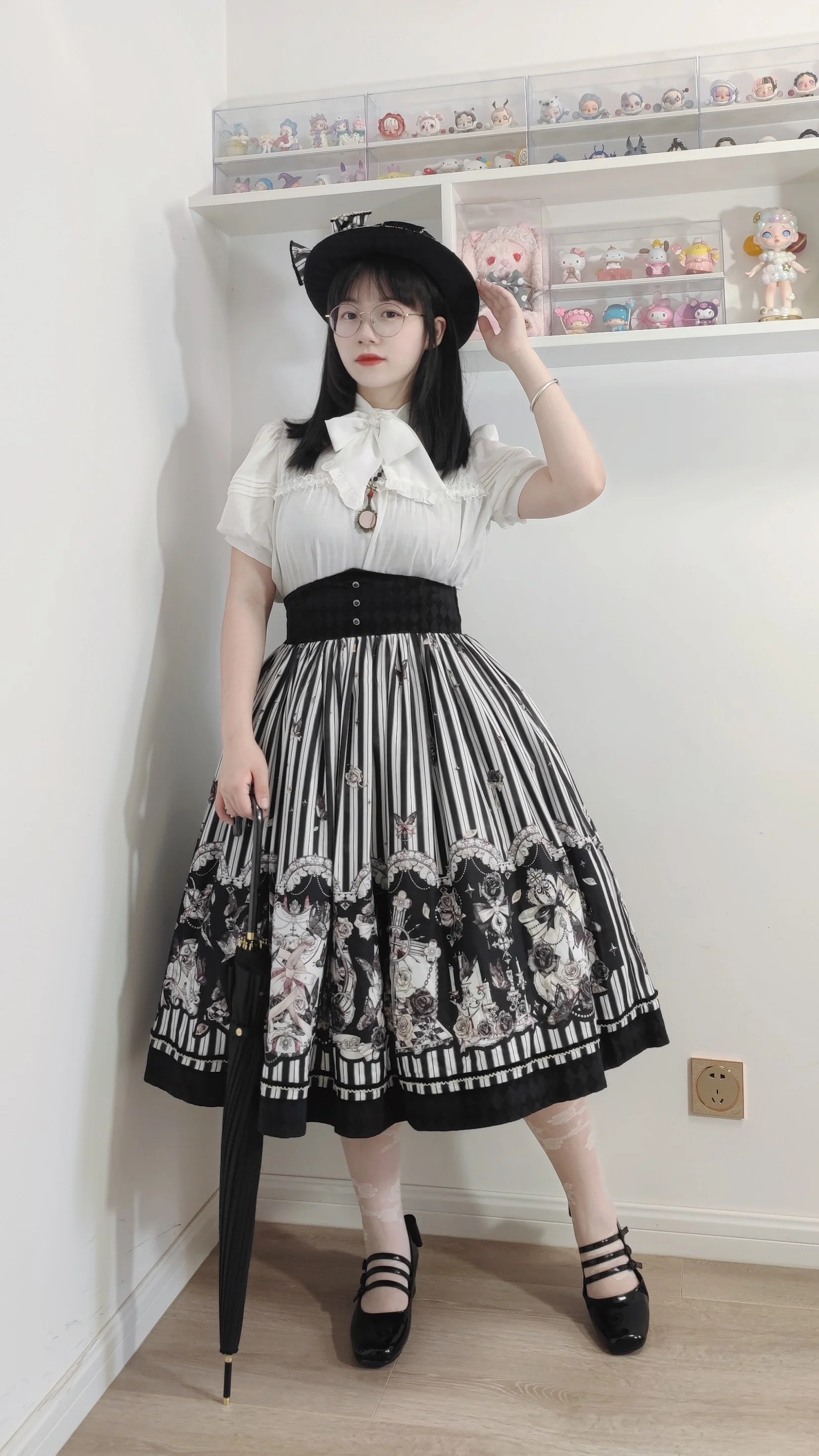 Gothic Lolita Black and White Striped JSK Set - Image 32