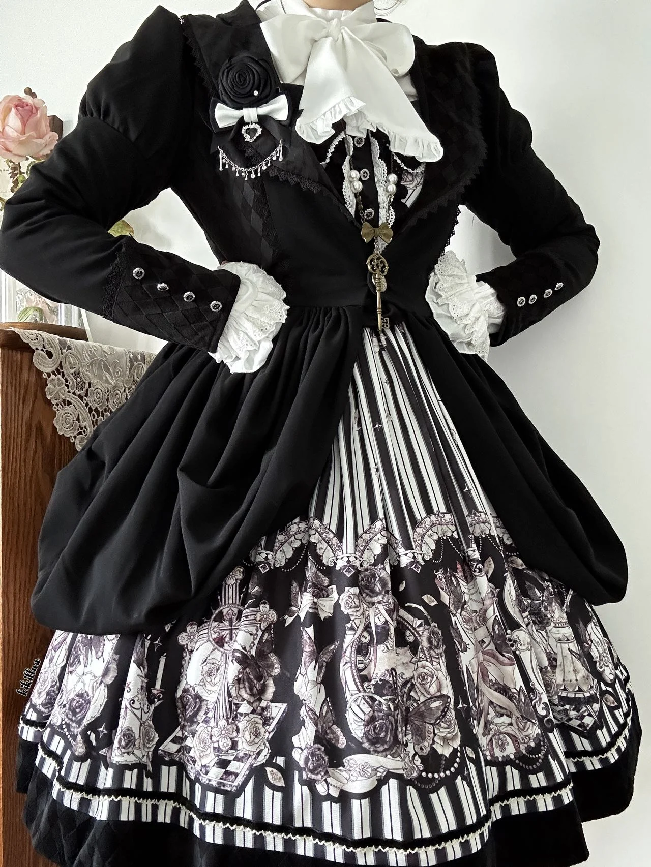 Gothic Lolita Black and White Striped JSK Set - Image 6