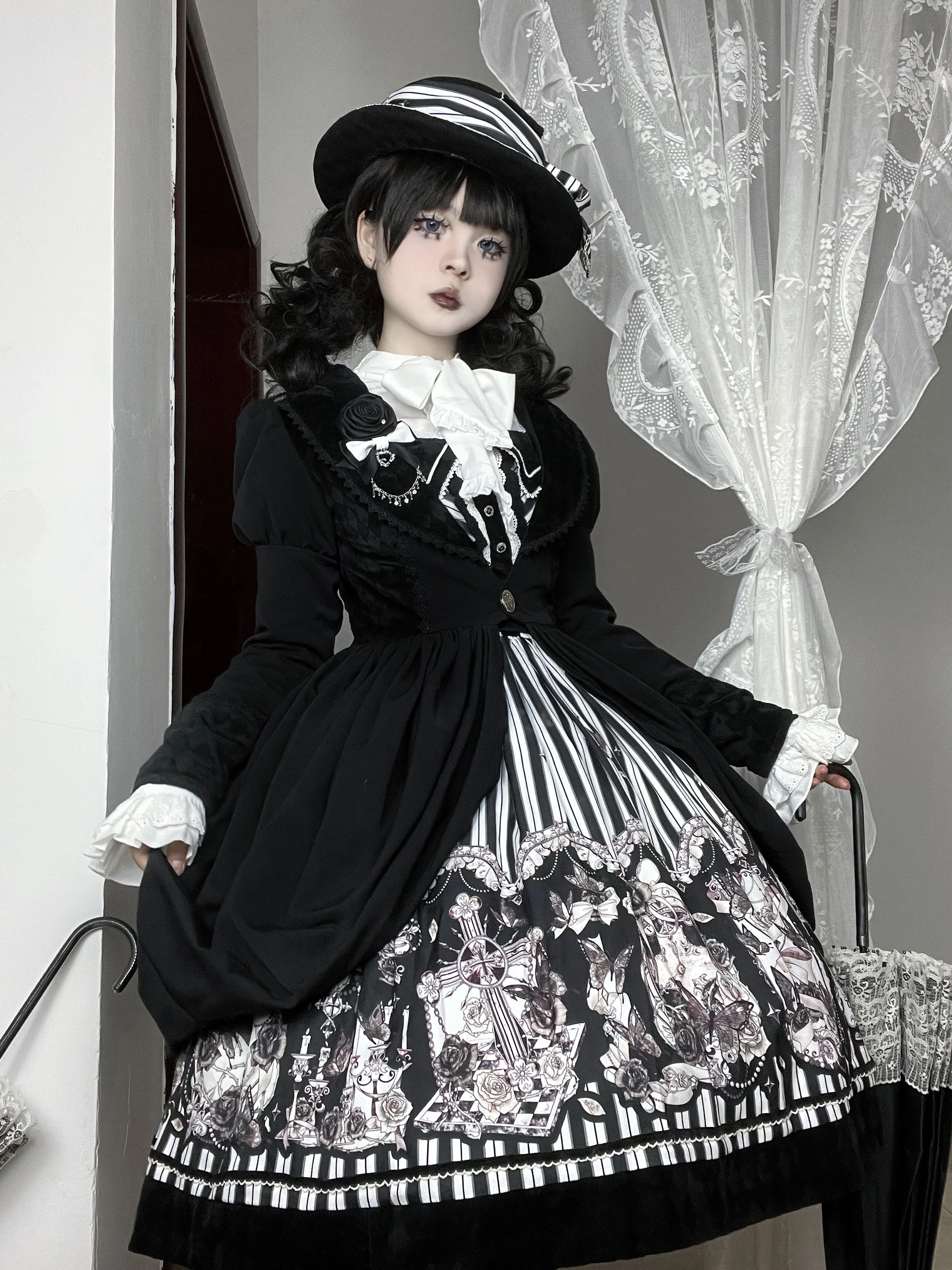 Gothic Lolita Black and White Striped JSK Set - Image 9