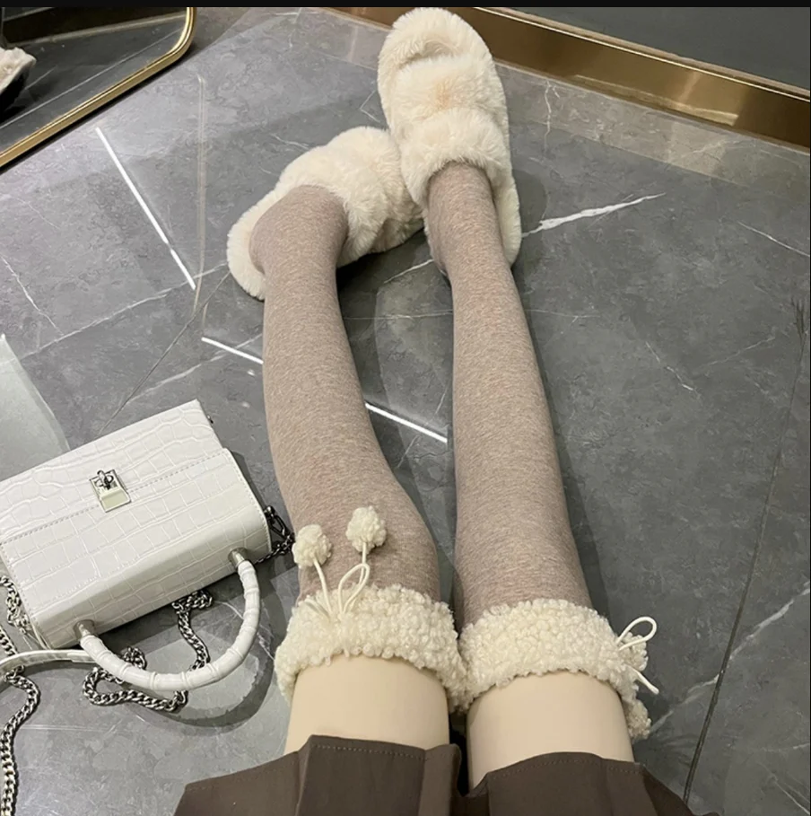 Hua Nai cat - Kawaii Winter Lolita Stockings Fuzzy Trim Furball Over-knee Socks - Image 14