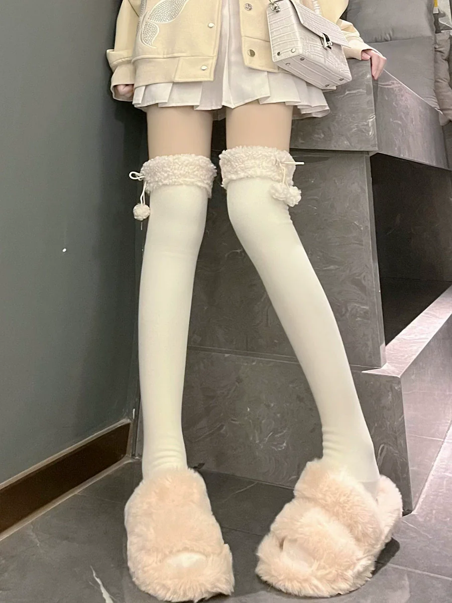 Hua Nai cat - Kawaii Winter Lolita Stockings Fuzzy Trim Furball Over-knee Socks - Image 3