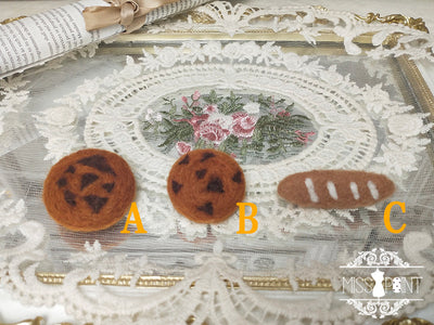 Chocolate Daily Lolita Bow KC Brooch - Image 15
