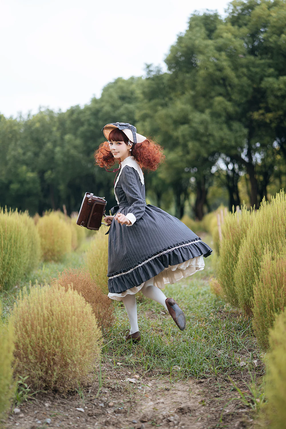Miss point - Rose Silhouette - Vintage Classic Lolita OP - Image 12