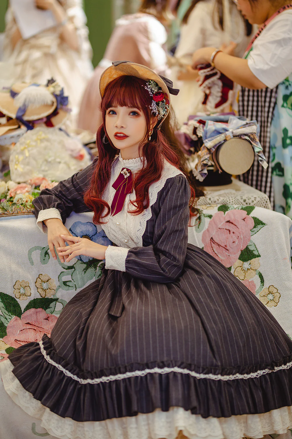 Miss point - Rose Silhouette - Vintage Classic Lolita OP - Image 14