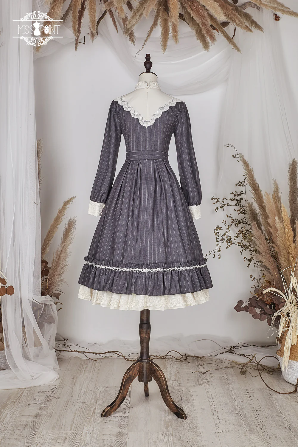 Miss point - Rose Silhouette - Vintage Classic Lolita OP - Image 40