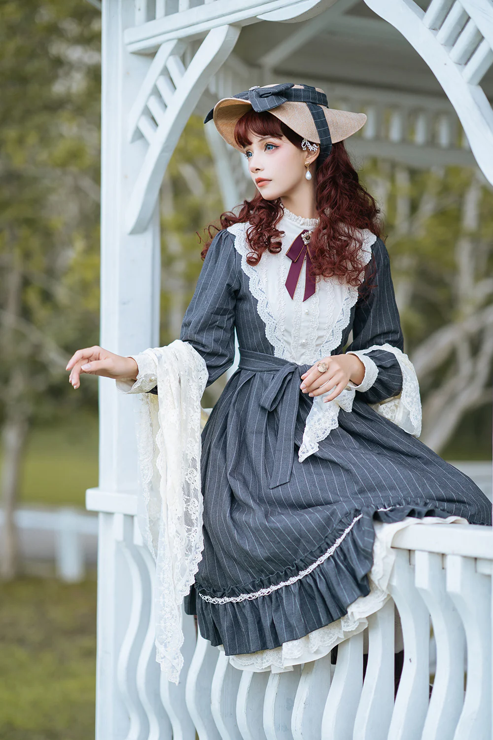 Miss point - Rose Silhouette - Vintage Classic Lolita OP - Image 8