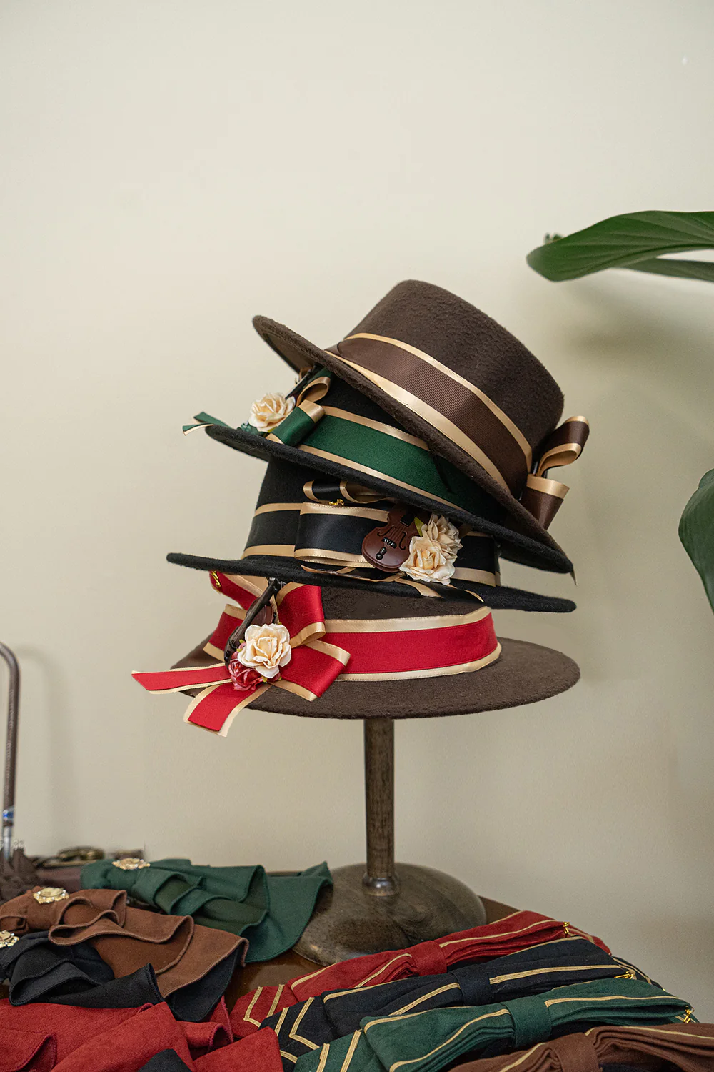 Elegant Lolita Top Hat - Golden Movement Lolita Hat - Image 11