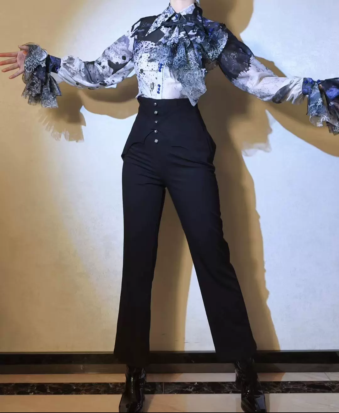 Earl of Drooping Wings - Ouji Lolita Flared Pants, Batwing Decoration - Image 14