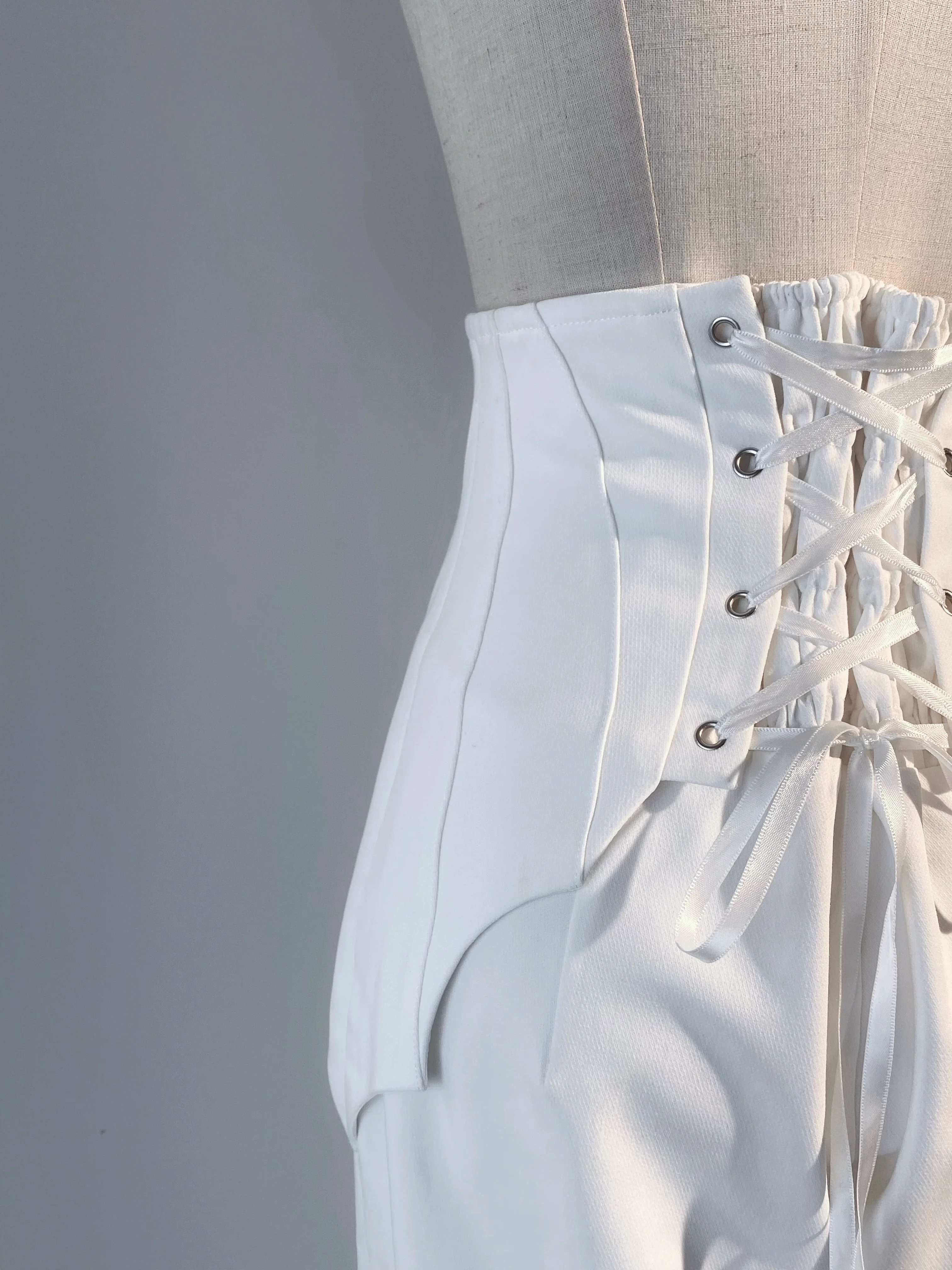 Earl of Drooping Wings - Ouji Lolita Flared Pants, Batwing Decoration - Image 6