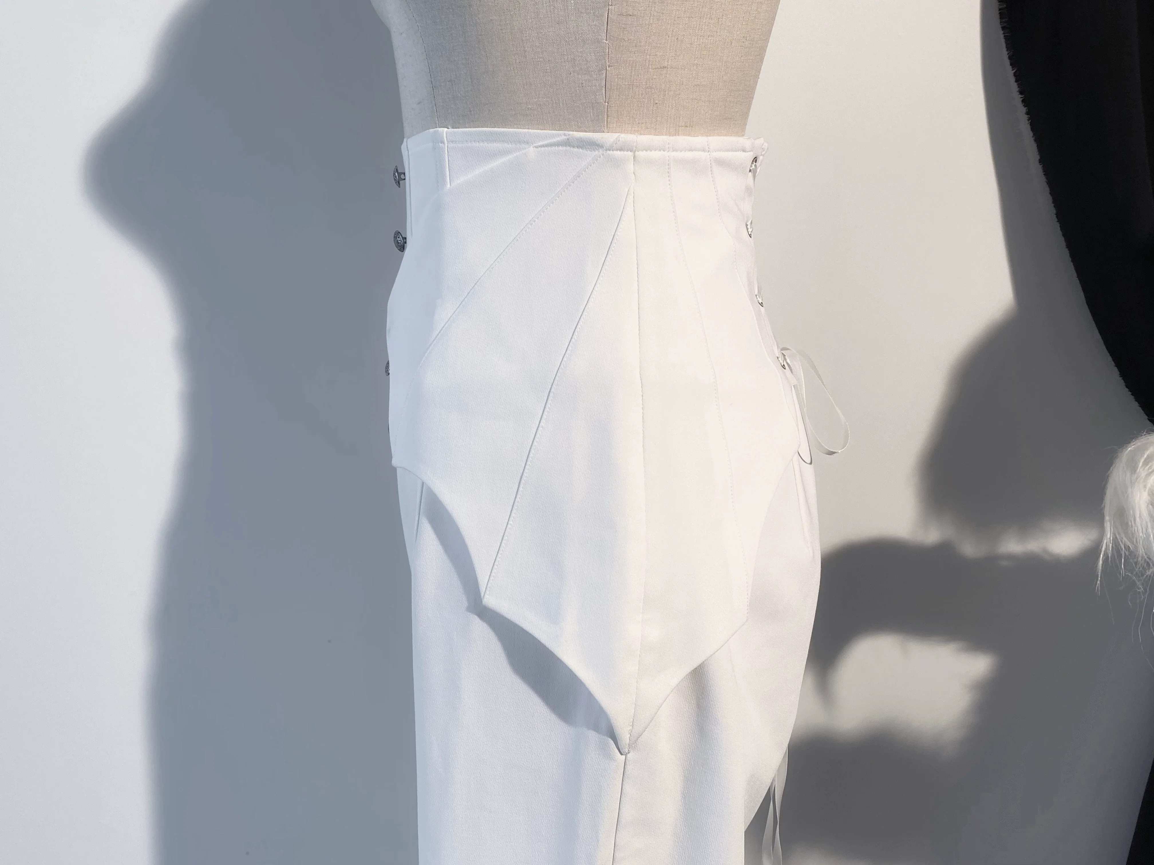 Earl of Drooping Wings - Ouji Lolita Flared Pants, Batwing Decoration - Image 7