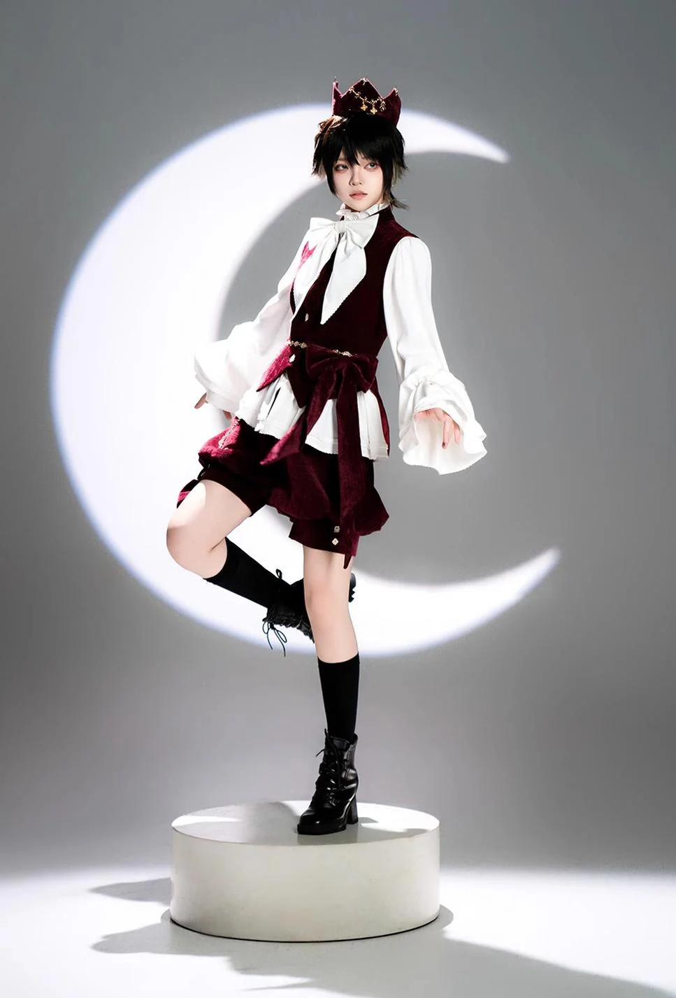 Hare Hunter - Ouji Lolita Retro Red Crown With Cross Star - Image 5