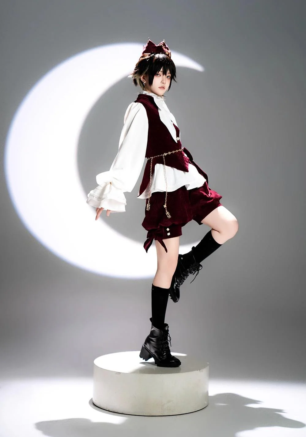 Hare Hunter - Ouji Lolita Retro Red Crown With Cross Star - Image 6