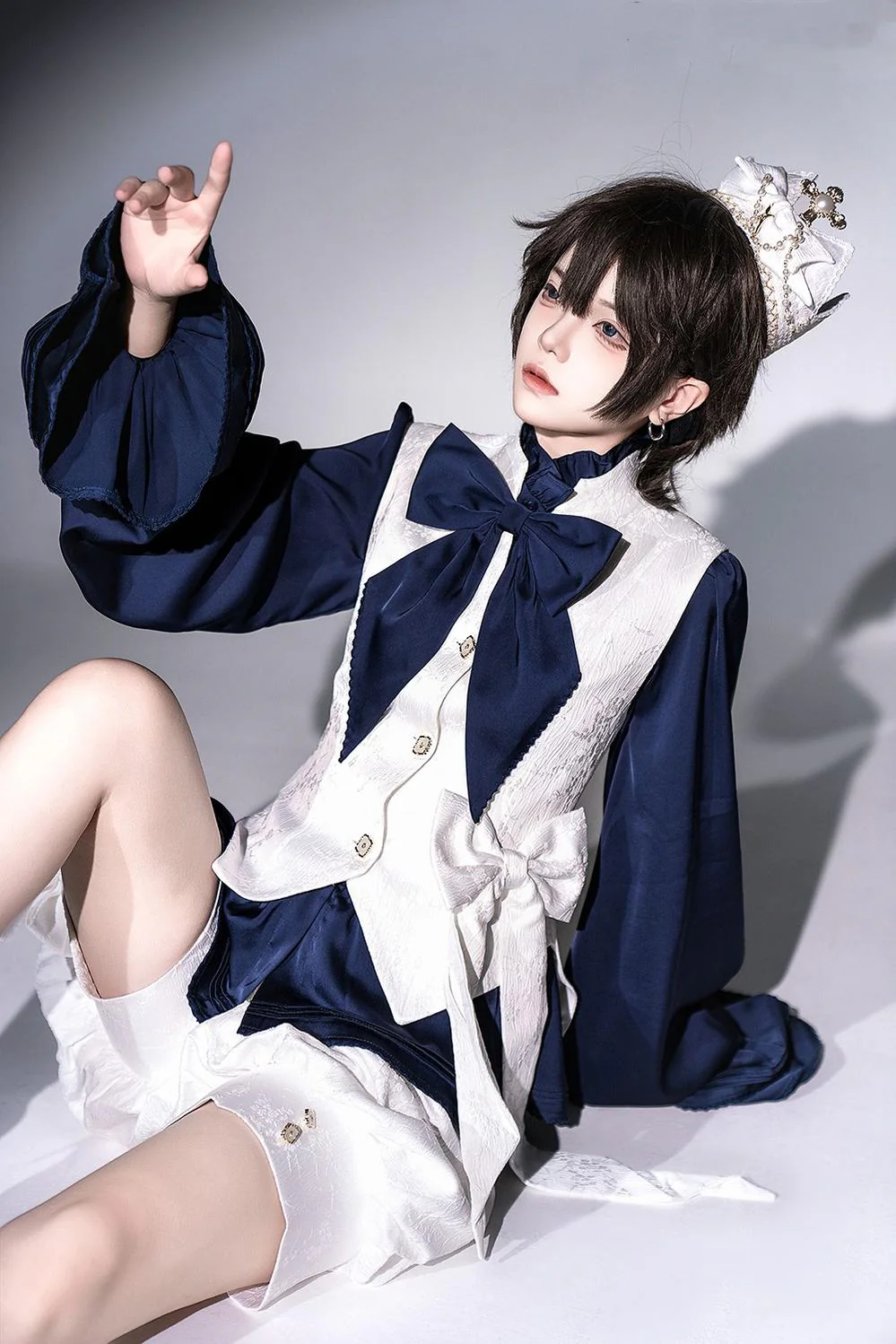 Rabbit Hunter - Ouji Lolita Shirt Sapphire Blue Long Sleeve Blouse - Image 4
