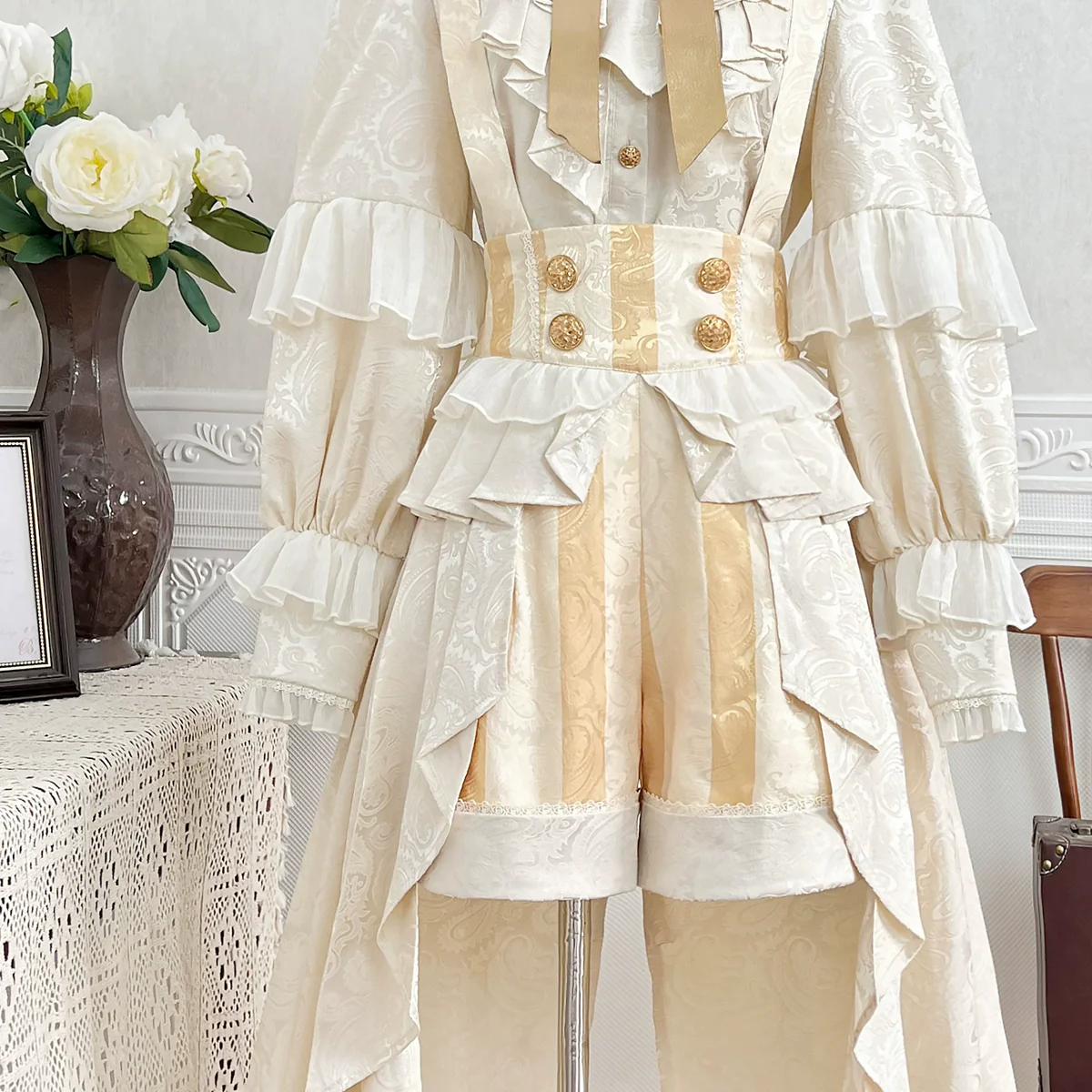 Ouji Lolita Suspender Shorts & Shirt - Image 12