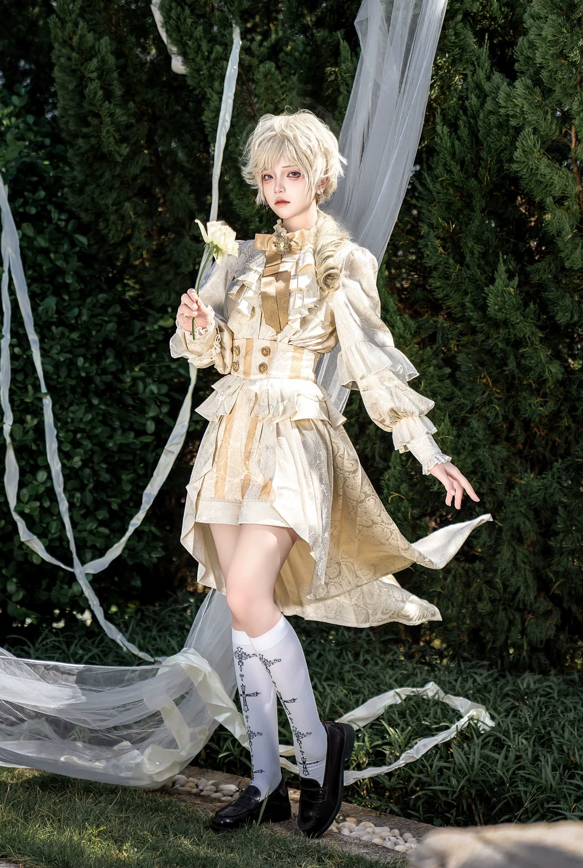 Ouji Lolita Suspender Shorts & Shirt - Image 3