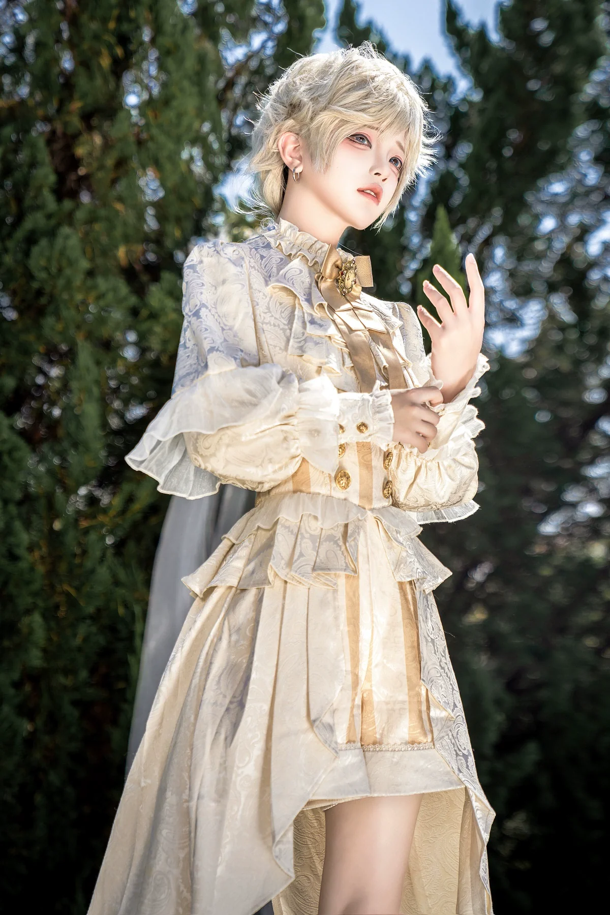 Ouji Lolita Suspender Shorts & Shirt - Image 8