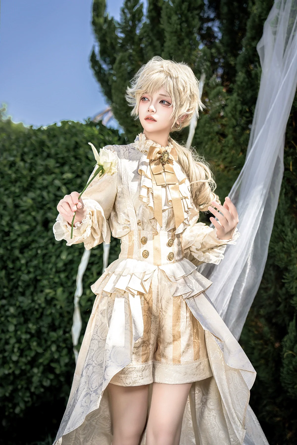 Ouji Lolita Suspender Shorts & Shirt - Image 9