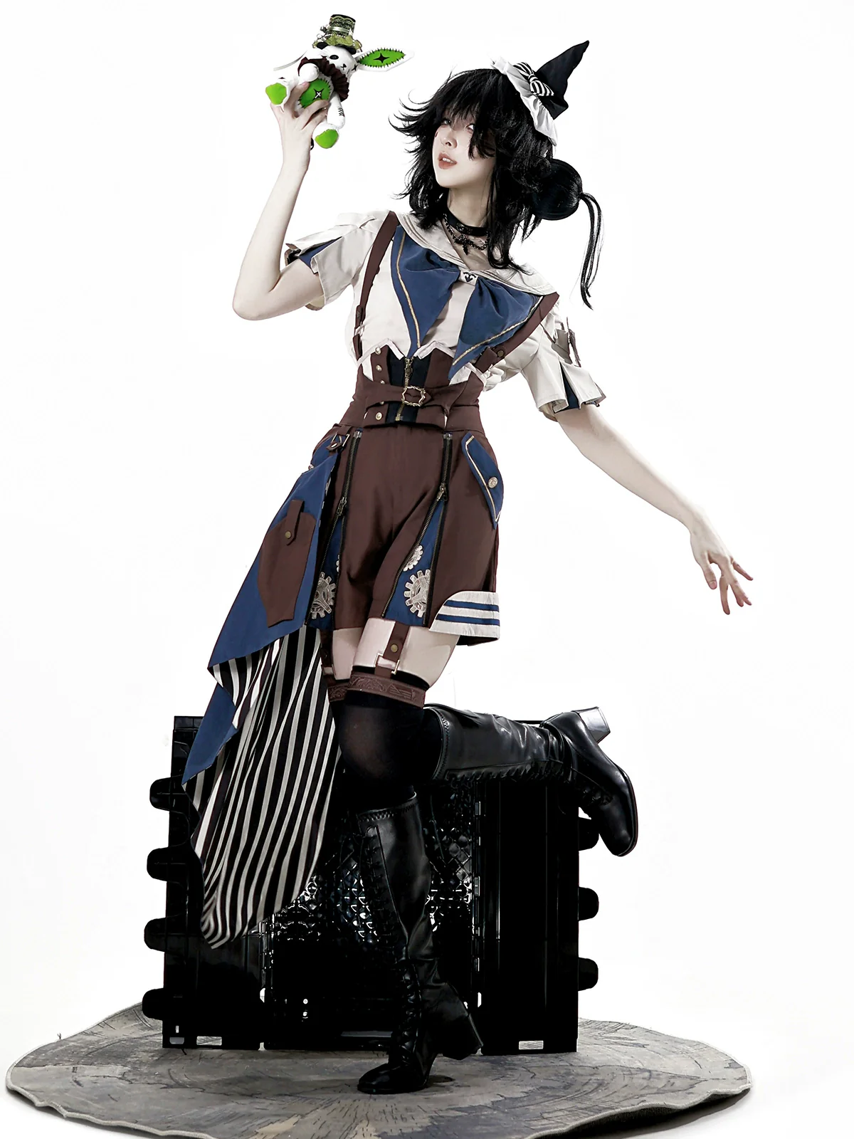 Voyager's Daily - Ouji Lolita Suspender Shorts Set with Shirt & Trailing - Image 12