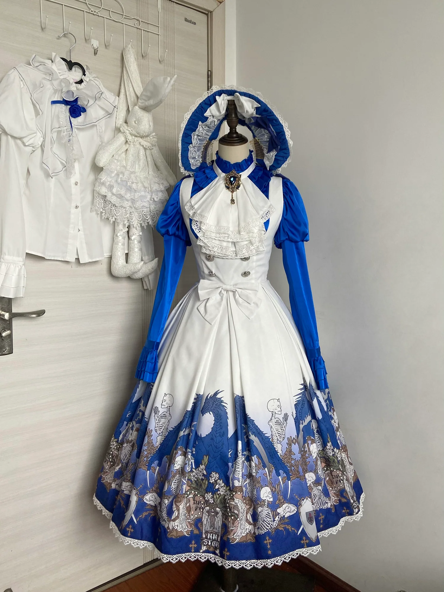 Dragonbone Lily - Dragon Skeleton Print Gothic Lolita Bust-supporting JSK and BNT - Image 34