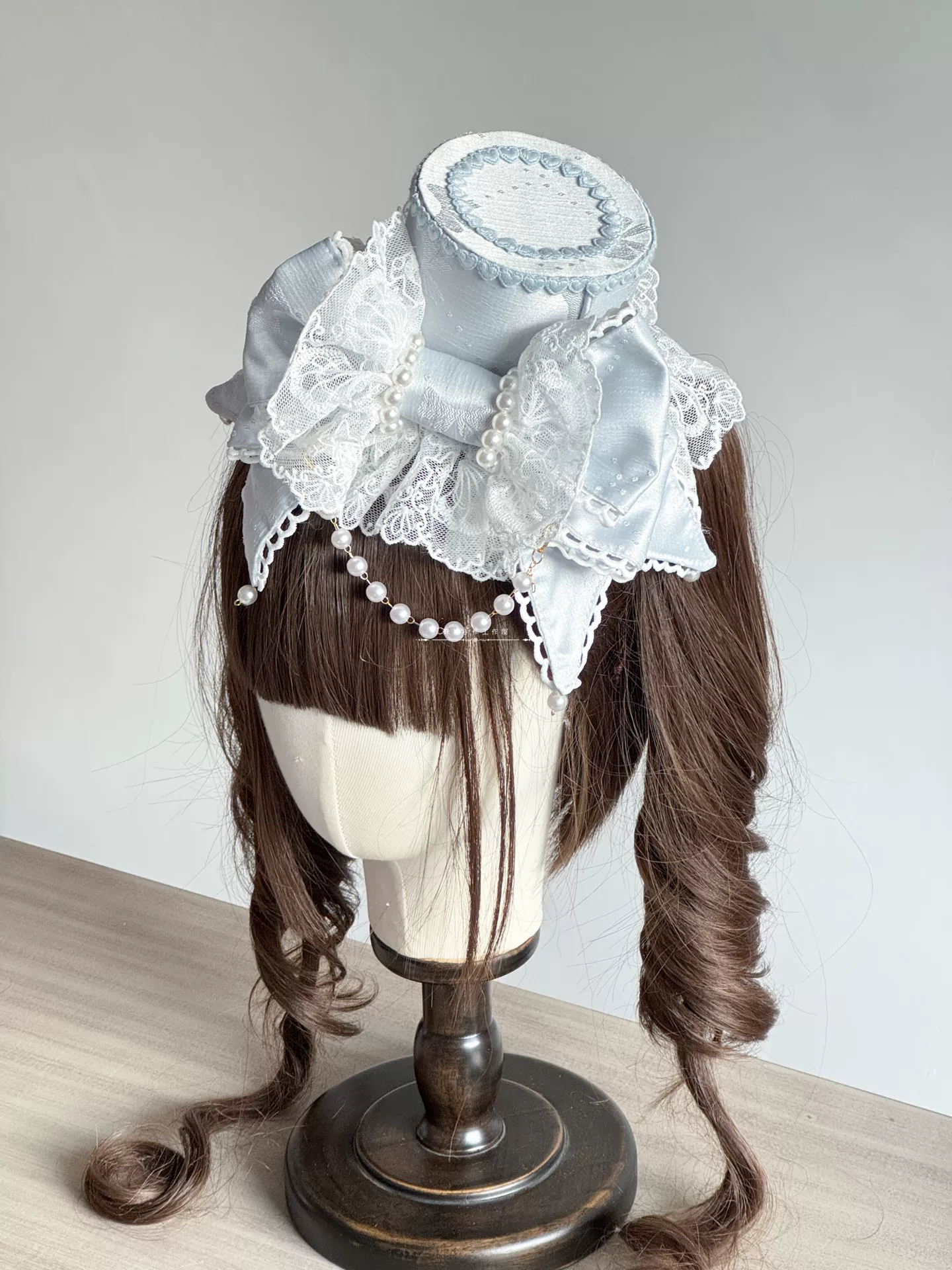 Sweet Lolita Bowknot Top Hat, Lace & Pearl Detail - Image 9