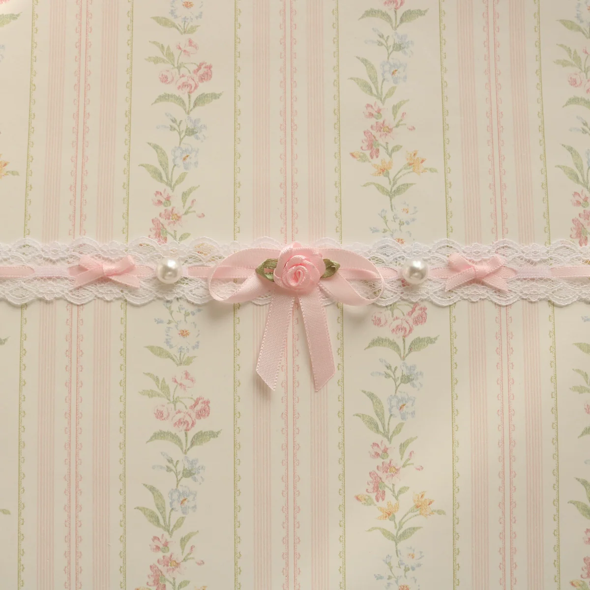 Creamy Bubbles - Sweet Lolita Choker Vintage Lace Rose Handmade Necklace - Image 18
