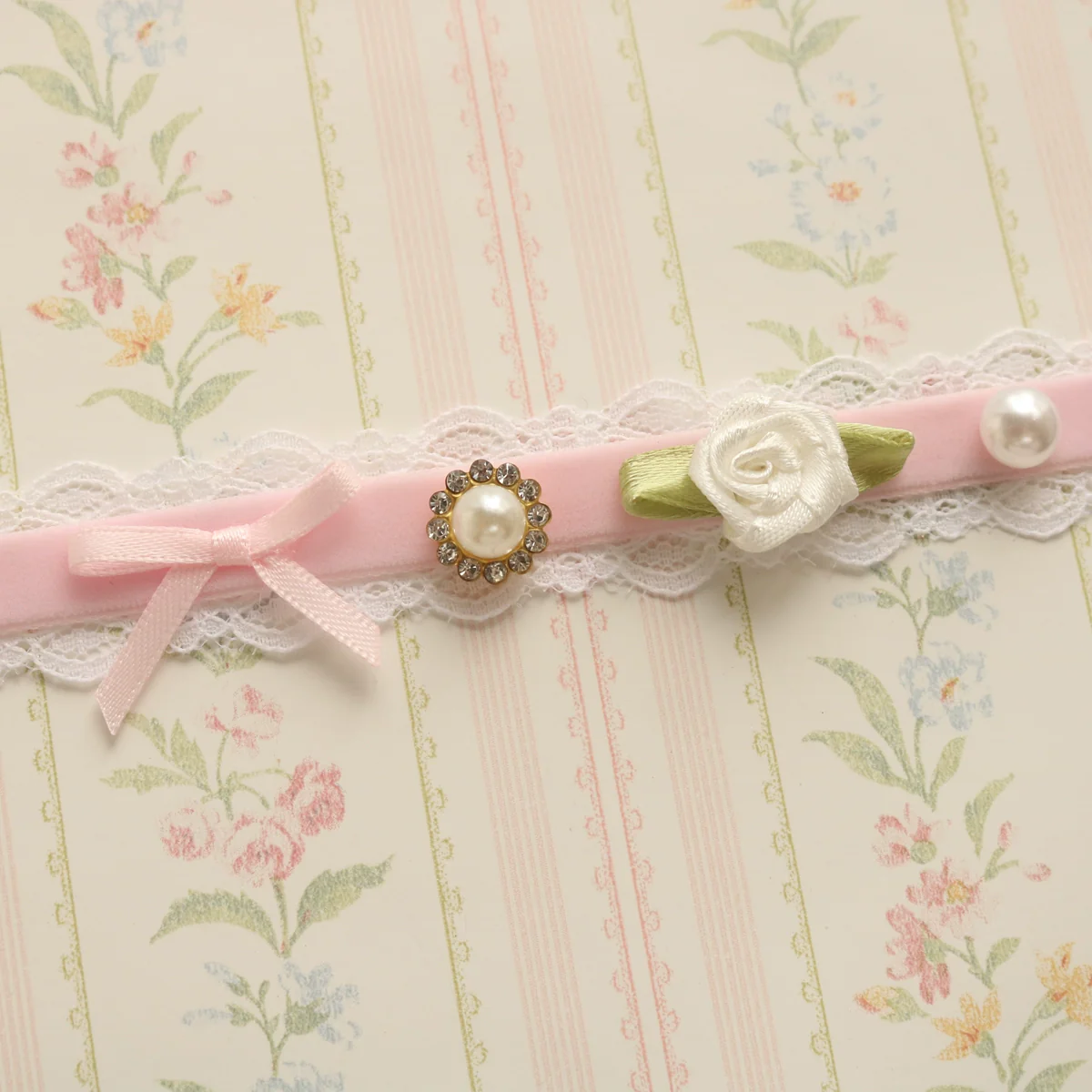 Creamy Bubbles - Sweet Lolita Choker Vintage Lace Rose Handmade Necklace - Image 20