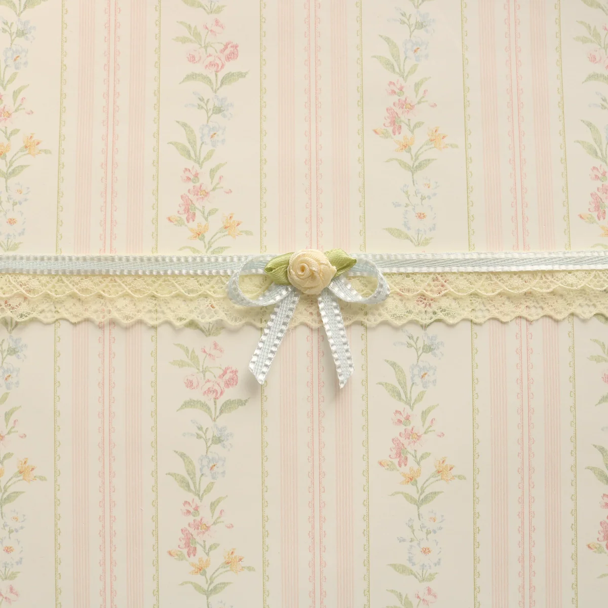 Creamy Bubbles - Sweet Lolita Choker Vintage Lace Rose Handmade Necklace - Image 30